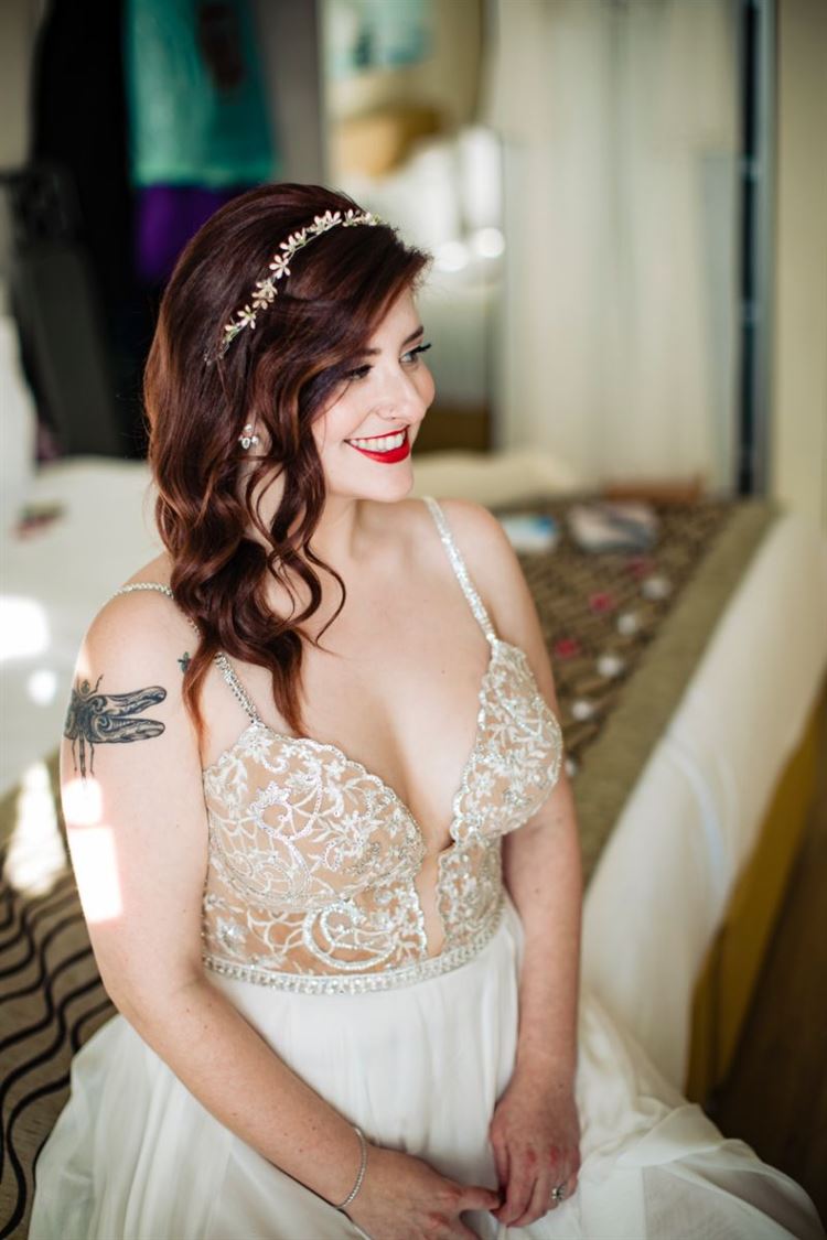 ככה זה כשהלוק מושלם, כל מה שנותר עכשיו זה לראות את התגובה של בניהו גדליהו (צילום: דימה וזינוביץ')