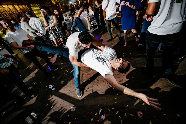 היי רגע, זאת לא הכלה! (צילום: דימה וזינוביץ')