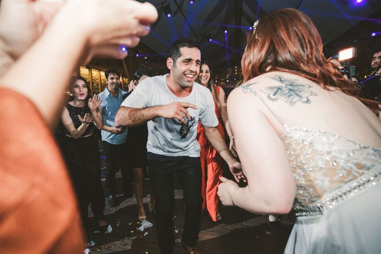 ללא ספק מצליחים לכבוש את רחבת הריקודים (צילום: דימה וזינוביץ')