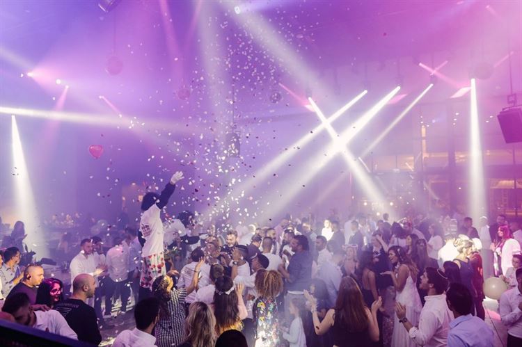 החתן שהצליח לתכנן את כל הפרטים בהצעת הנישואים 34