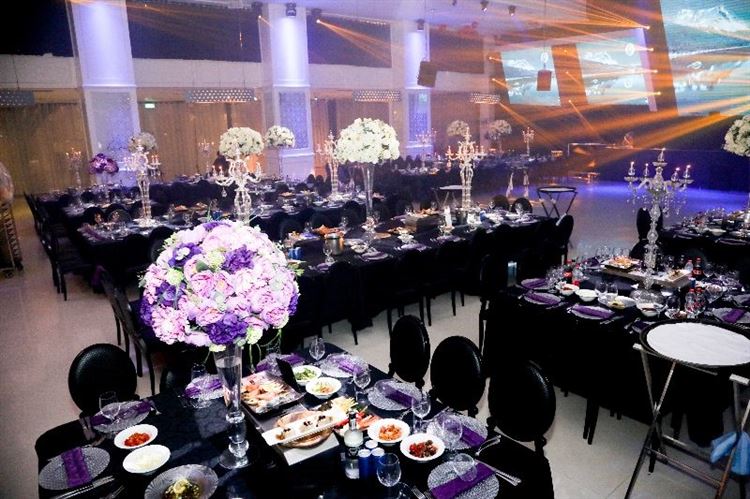 עיצוב אולם במראה קלאסי ומרשים, החתונה של דורית דויטש ויגאל קרזנר (צילום: יוסי עוז)