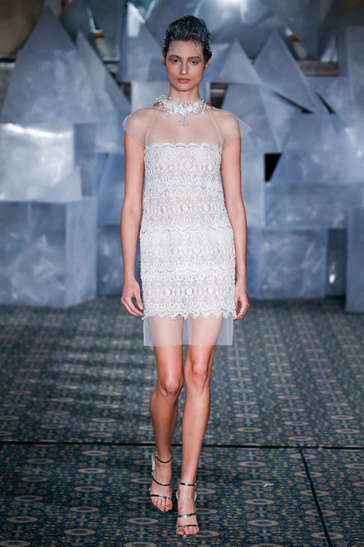 קבלו אותה: מירה צבילינגר שוברת את הקרח 16