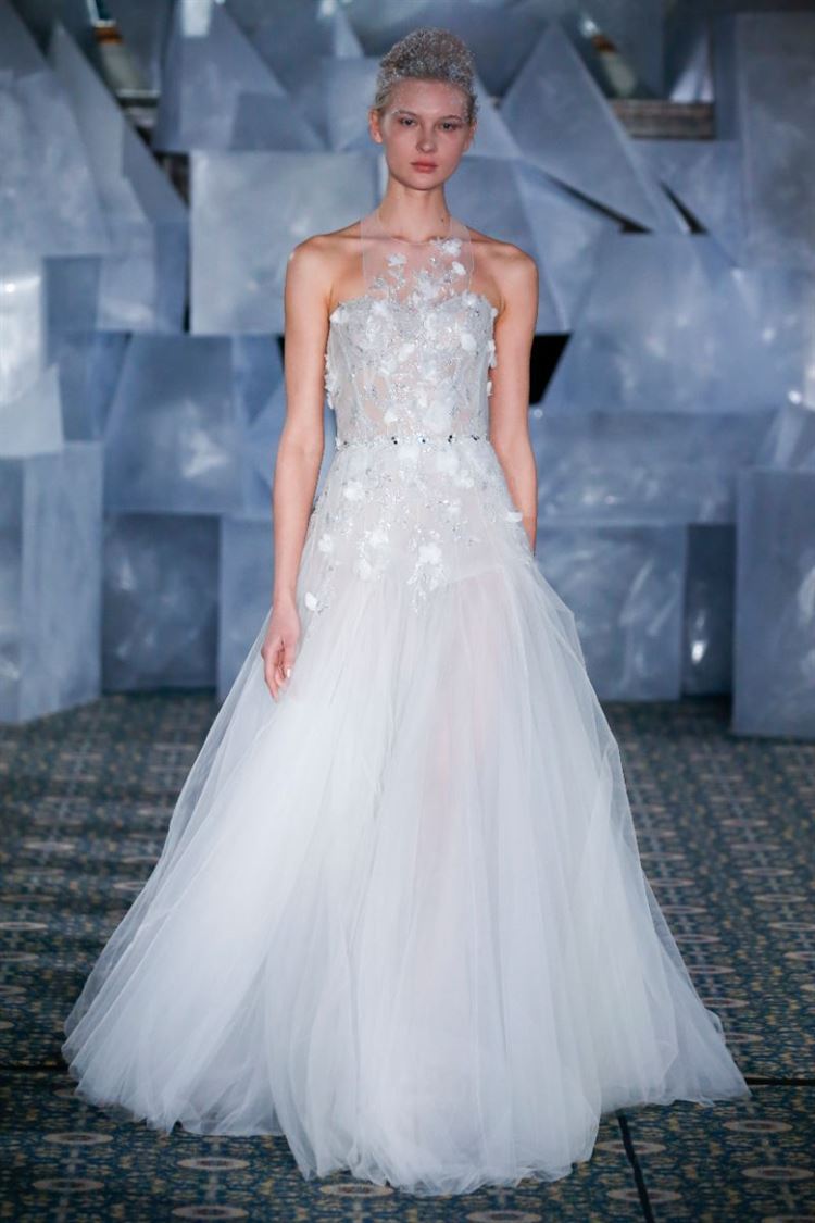 קבלו אותה: מירה צבילינגר שוברת את הקרח 19