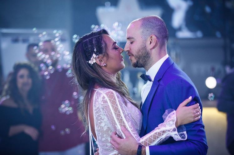 סטה מהתסריט: איך ריי דונובן הגיע לפריים הזה? 22