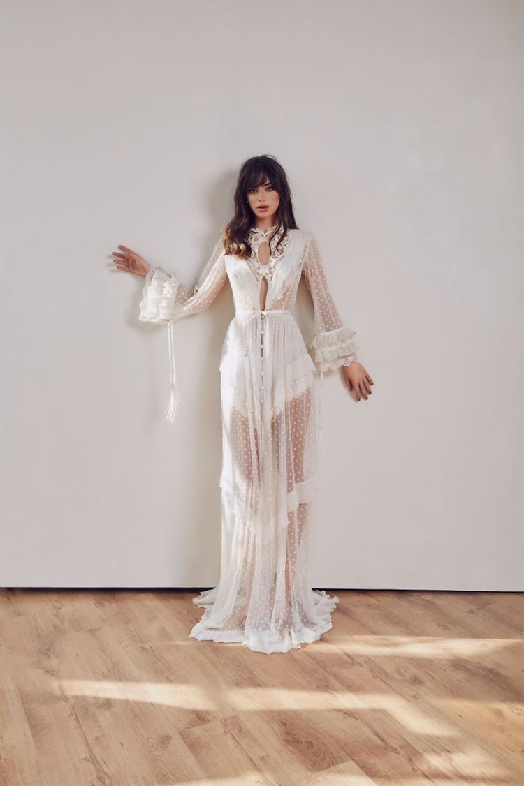 לוליטה את ילדה יפה: הדוגמנית הדתייה וקטלוג שמלות הכלה 15