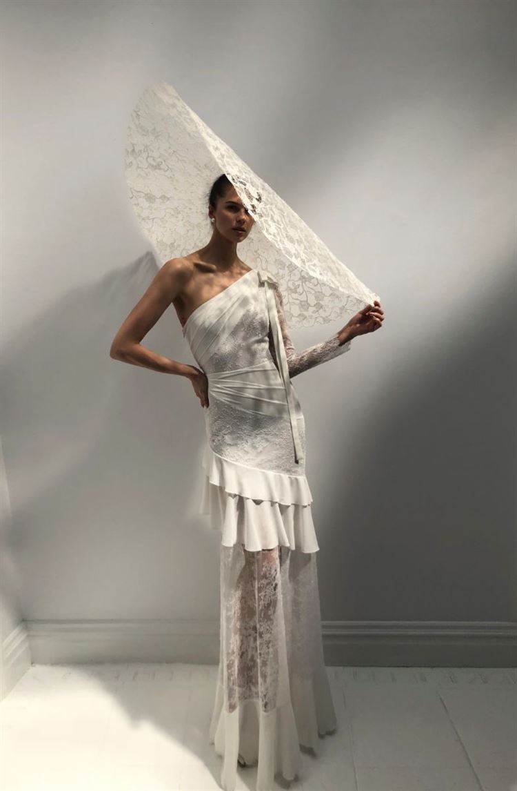 המעצב שצובע את ניו יורק בלבן 10