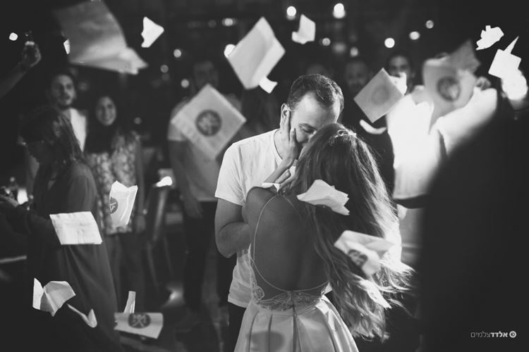 הלילה שום דבר לא יעצור אותם, החתונה של דניאל גלברד ומתן דוידוביץ' (צילום: אלדד צלמים)