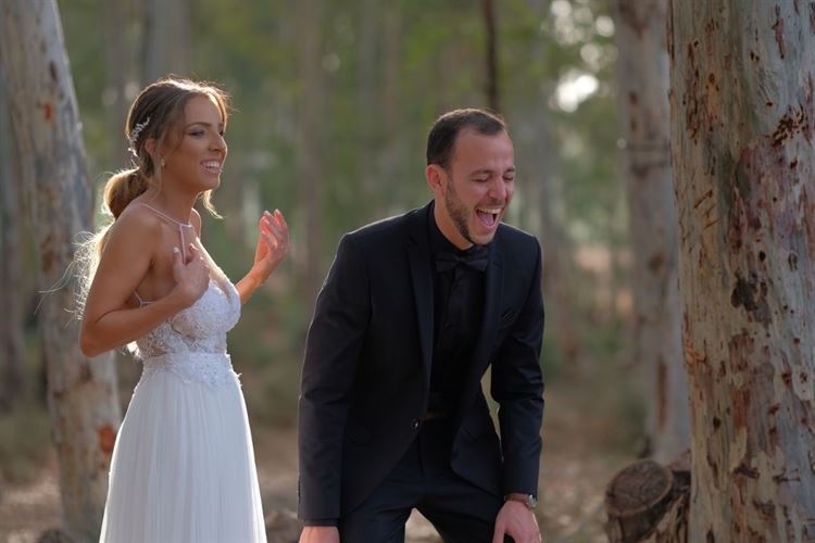 מה הצחיק את החתן? החתונה של דניאל גלברד ומתן דוידוביץ' (צילום: אלדד צלמים)