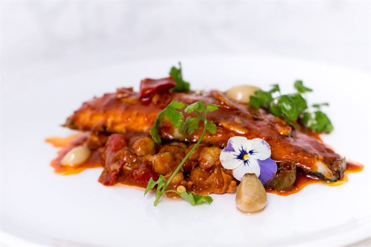 לא לבעלי קיבה ריקה: המקום שמפתיע בפן הקולינרי 11