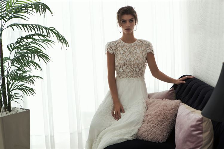 טעות בדרך: לוקיישן מיוחד וקולקציה החדשה 16