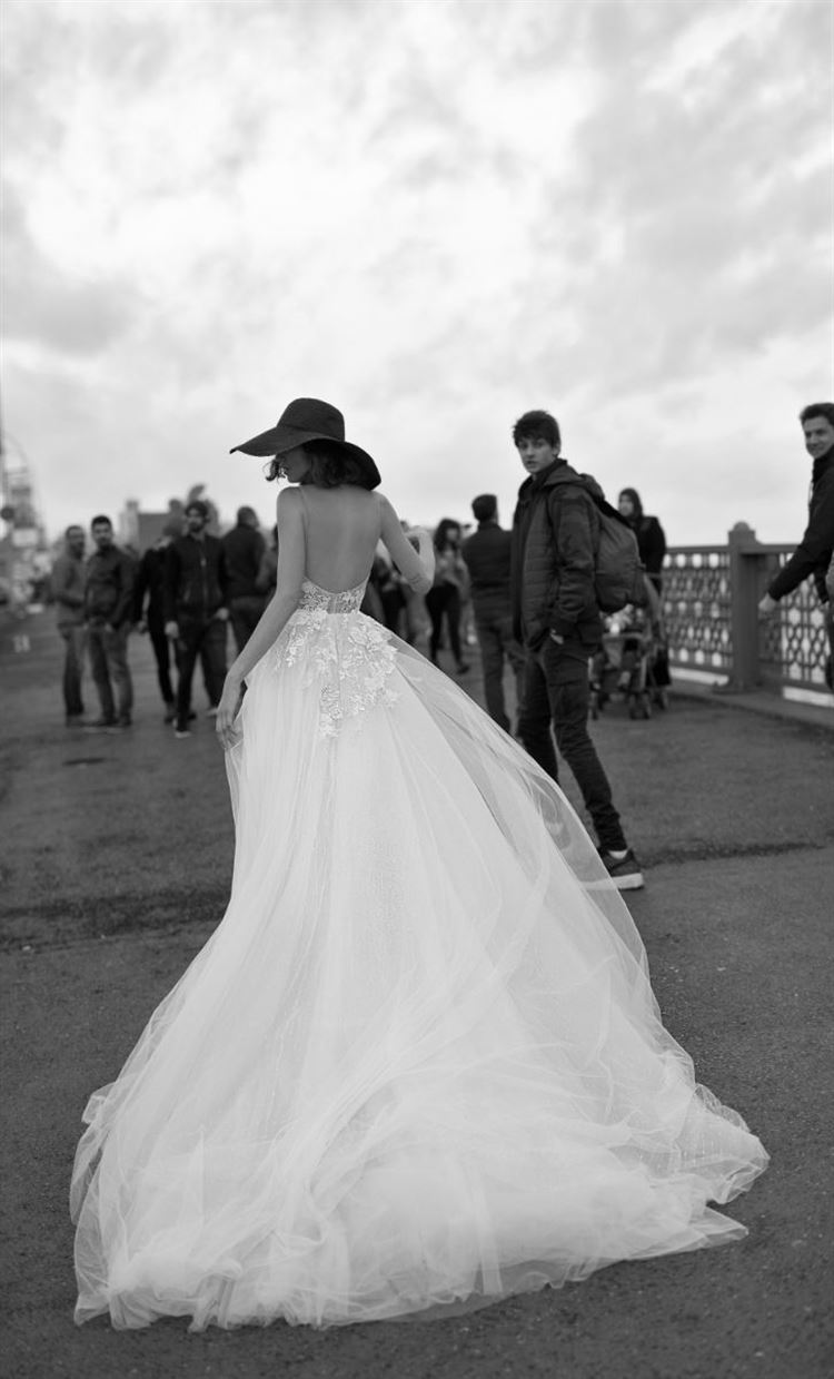 מסביב לעולם: הקולקציה החדשה של ליז מרטינז 2