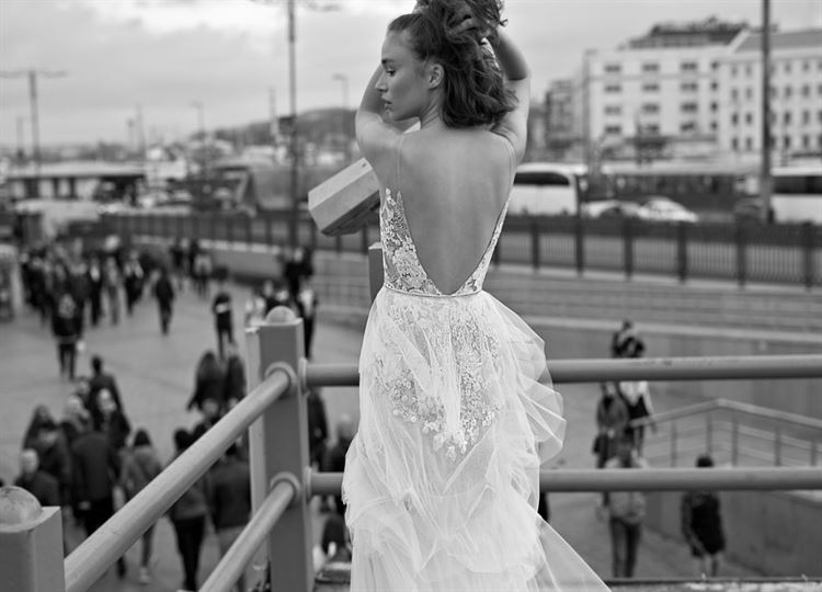 מסביב לעולם: הקולקציה החדשה של ליז מרטינז 21