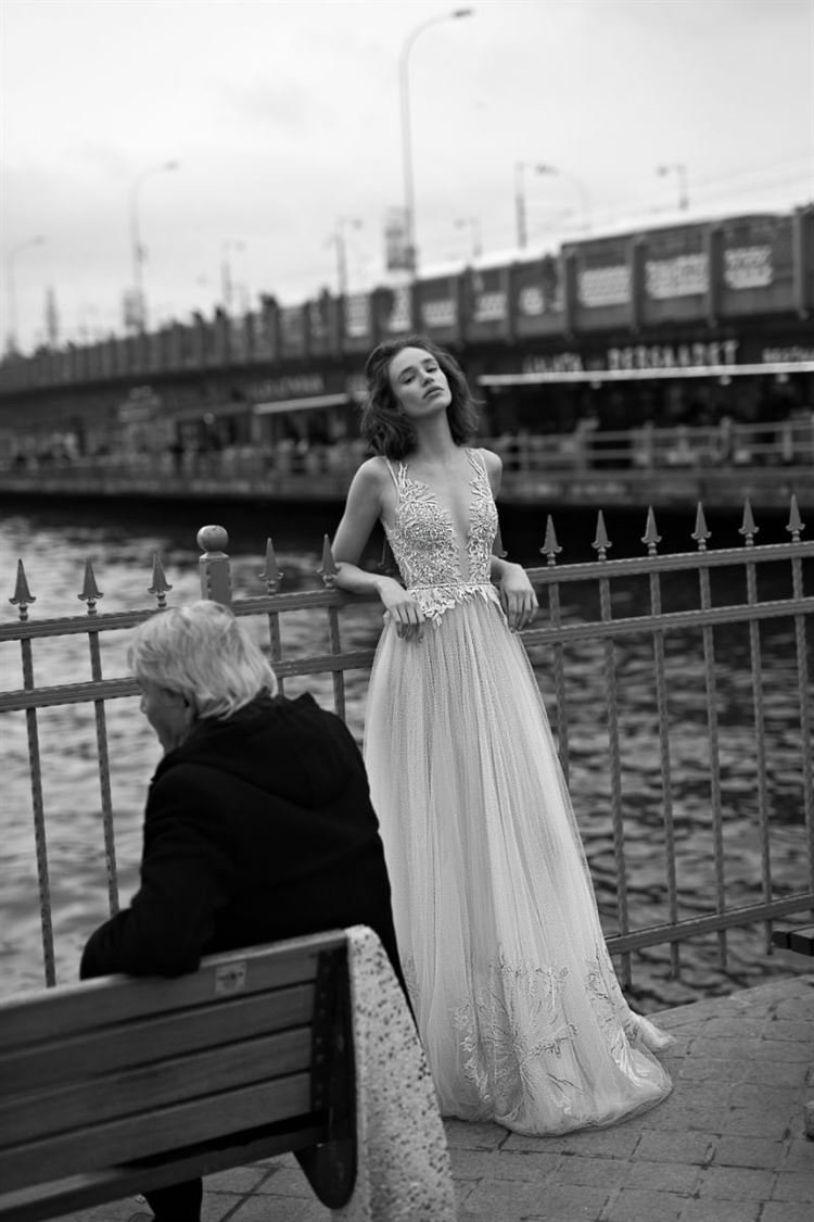 מסביב לעולם: הקולקציה החדשה של ליז מרטינז 25