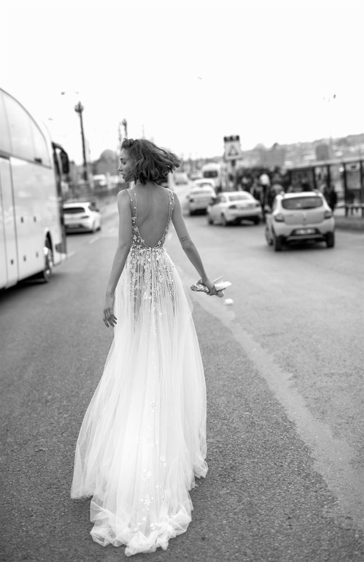 מסביב לעולם: הקולקציה החדשה של ליז מרטינז 30