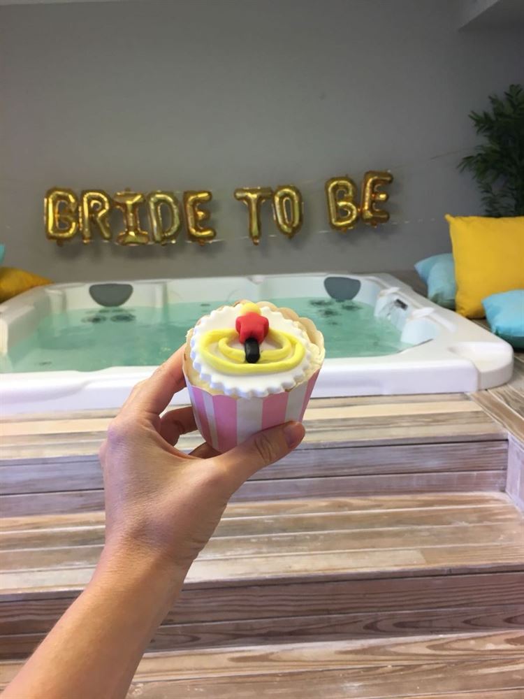 מעוררת השראה: מסיבת רווקות עם סבתא 6