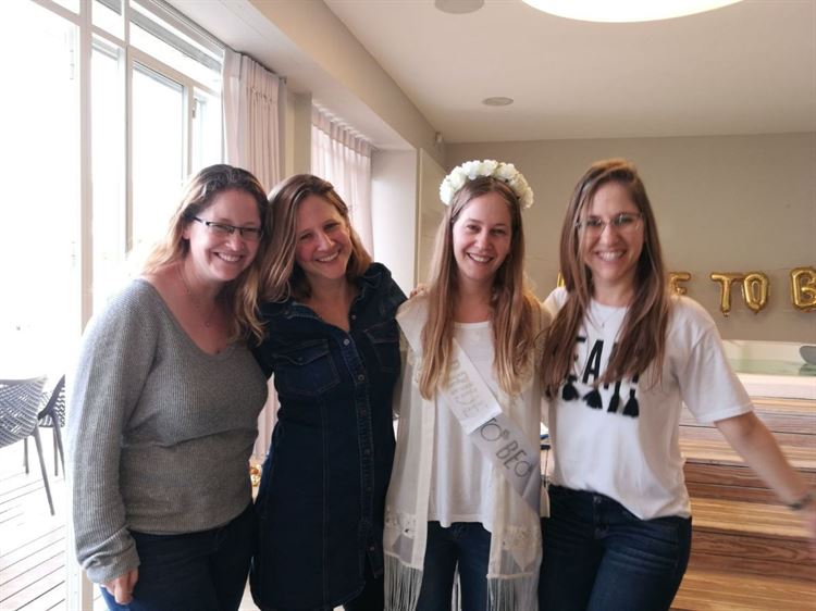 מעוררת השראה: מסיבת רווקות עם סבתא 21