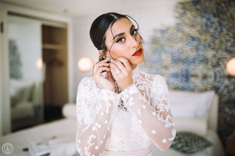 איפור ששומר על מראה כלתי מושלם, החתונה של עטרת שמחוני ופרסואה טברן (צילום: אביחי הראל)