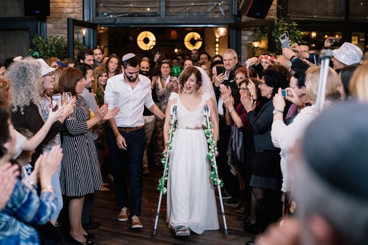 כלה על גלגלים: כשהסיוט הופך לחתונה הכי שמחה שתראו 14