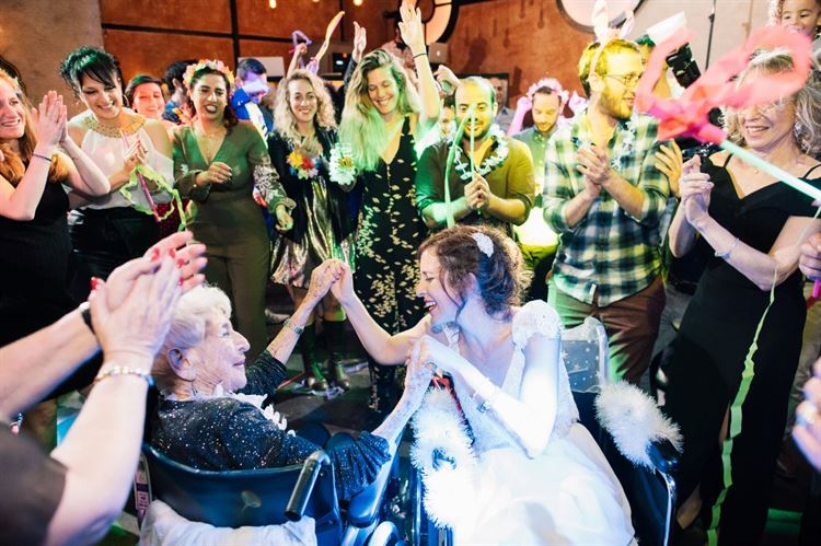 כלה על גלגלים: כשהסיוט הופך לחתונה הכי שמחה שתראו 22