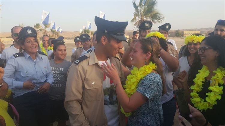 תמונות זוגיות מבלי לראות אחד את השנייה 6