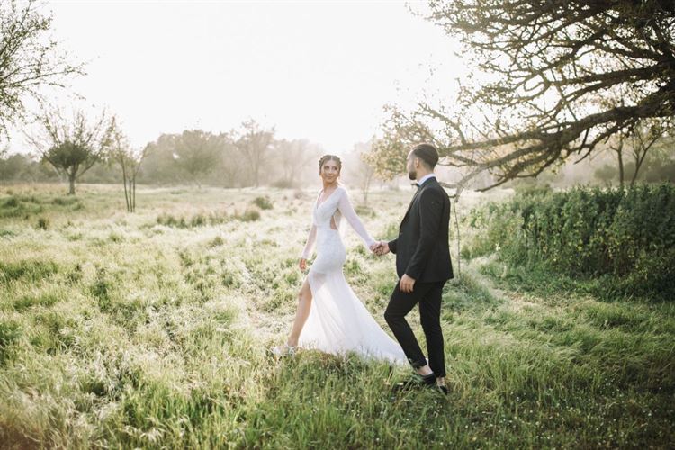 התחילה את היום כמלווה וסיימה אותו כמאורסת 17