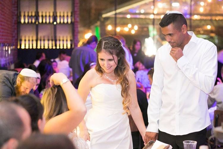 מודים לכל האורחים שהגיעו, החתונה של גלית חליבה ואלעד קיסר (צילום: רועי שפרניק)