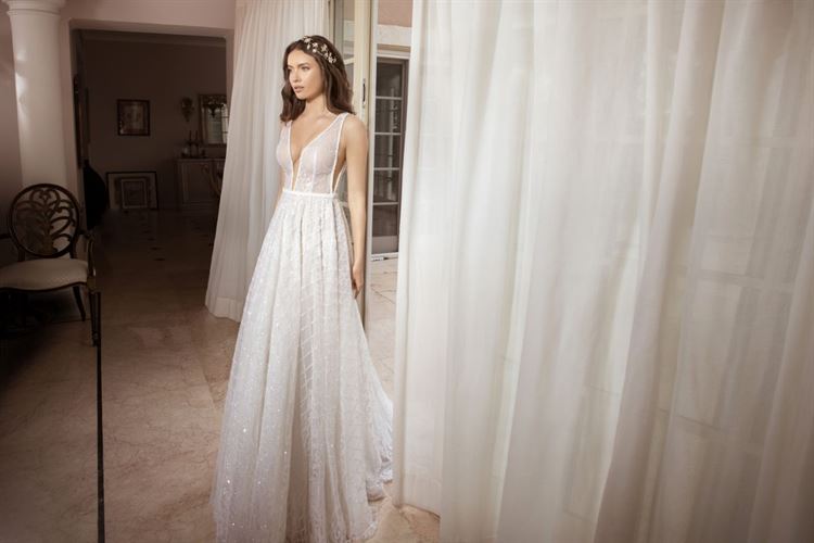 לכלות שמחפשות סטייל: חמשת השמלות הכי לוהטות העונה 5