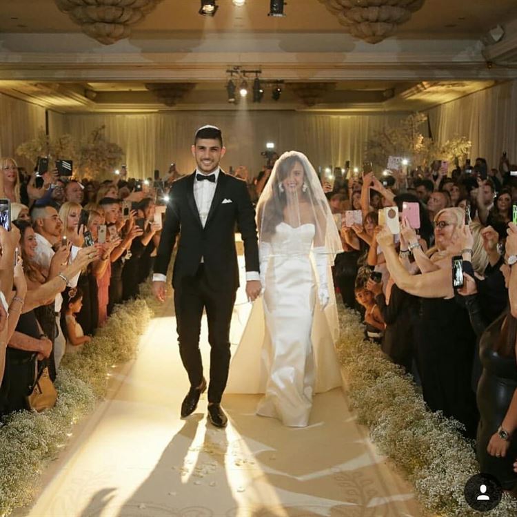 זה קרה: מלכת השושנים התחתנה 2