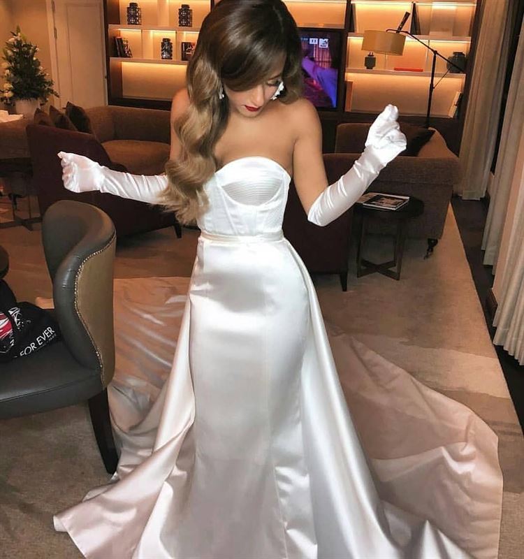 זה קרה: מלכת השושנים התחתנה 6