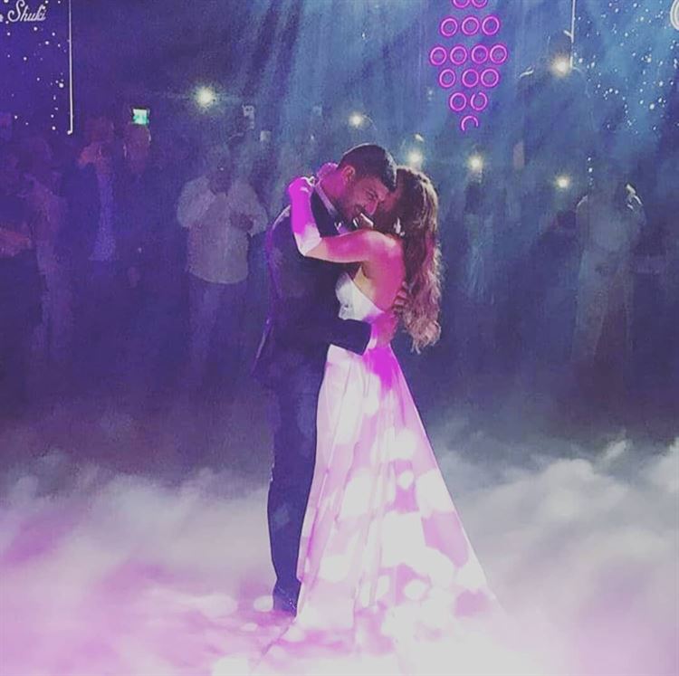 זה קרה: מלכת השושנים התחתנה 7