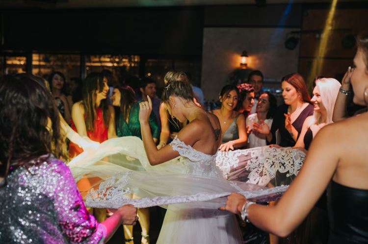 הדמעות אזלו: הסב שהגשים חלום לנכדו בפעם האחרונה 28