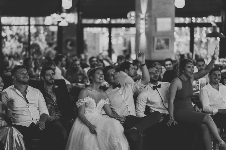 הדמעות אזלו: הסב שהגשים חלום לנכדו בפעם האחרונה 31