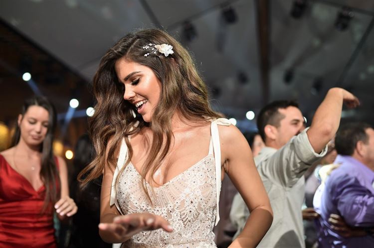 אי אפשר שלא להצדיע לכלה הזאת, החתונה של אופיר חדור ויניב וילדר (צילום: דינמיקה סטודיו)