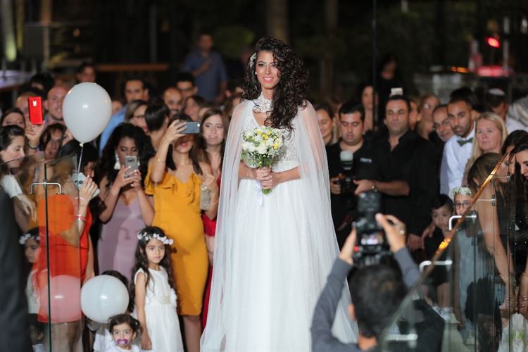 הכלה שהרסה שתי הצעות נישואים 13