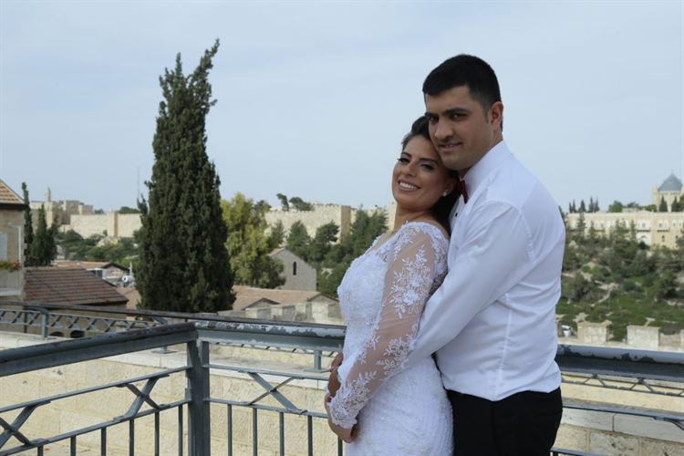 החתונה שגרמה לממשלה להתאחד 2