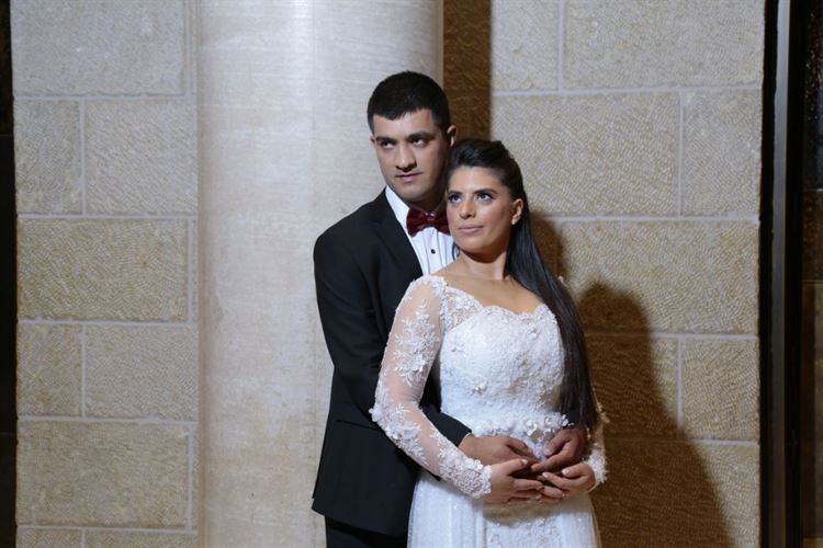 החתונה שגרמה לממשלה להתאחד 15