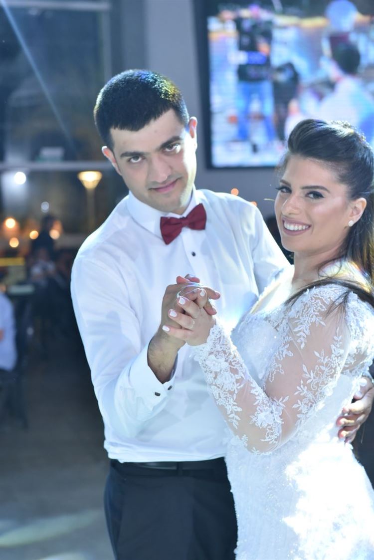 החתונה שגרמה לממשלה להתאחד 22