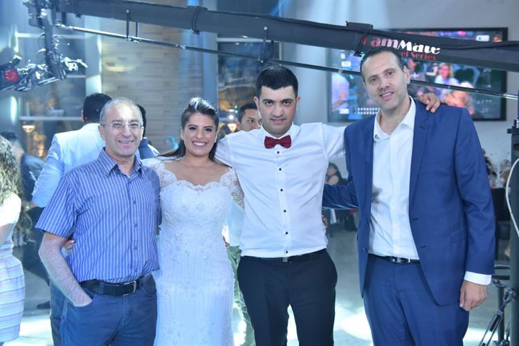 החתונה שגרמה לממשלה להתאחד 24