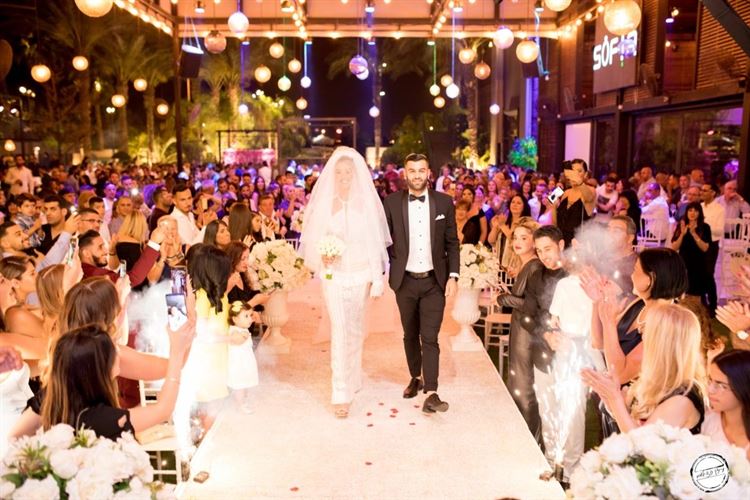 לא בכל יום תכירו כלה עם שיק כזה 17