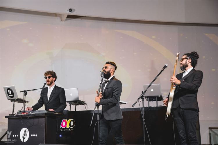 להקת רטרובנד נתנו שואו מפתיע ומרענן בחתונה (צילום: ירין טרנוס)