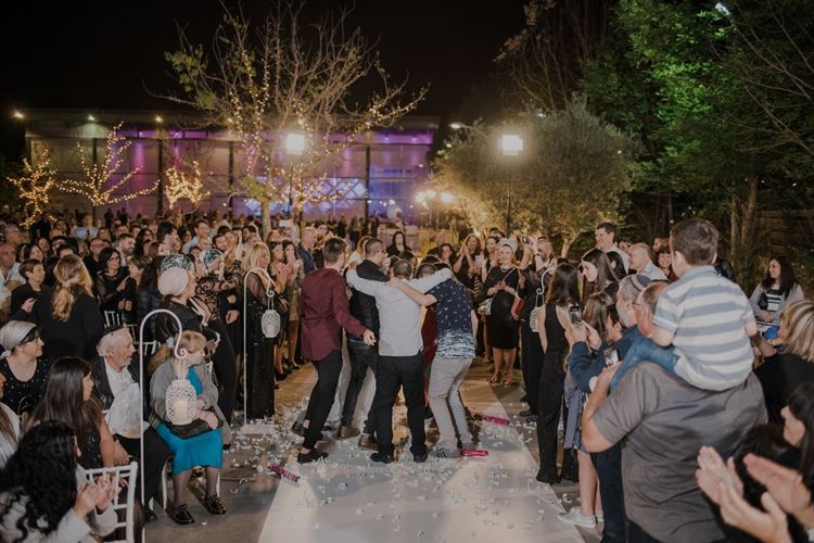 מדהימה: החתונה של המעצבת שיר גינדי 19