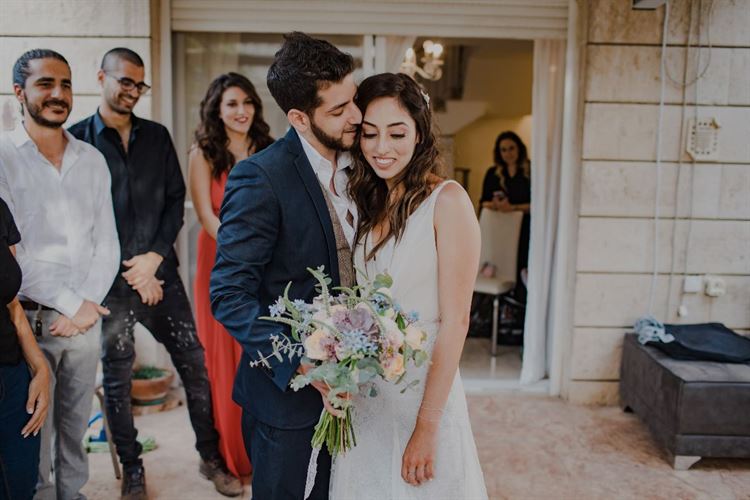 מדהימה: החתונה של המעצבת שיר גינדי 9