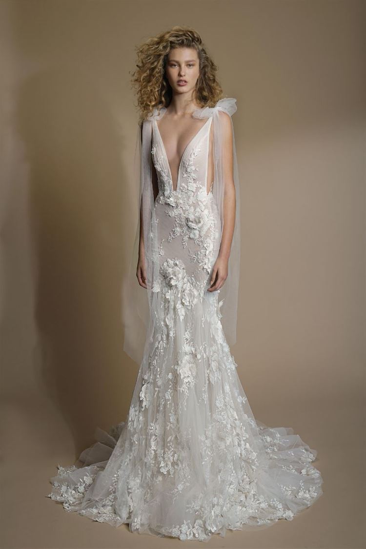 אצילית ולבנה: הטרנד שחזר לאופנת הכלות 11