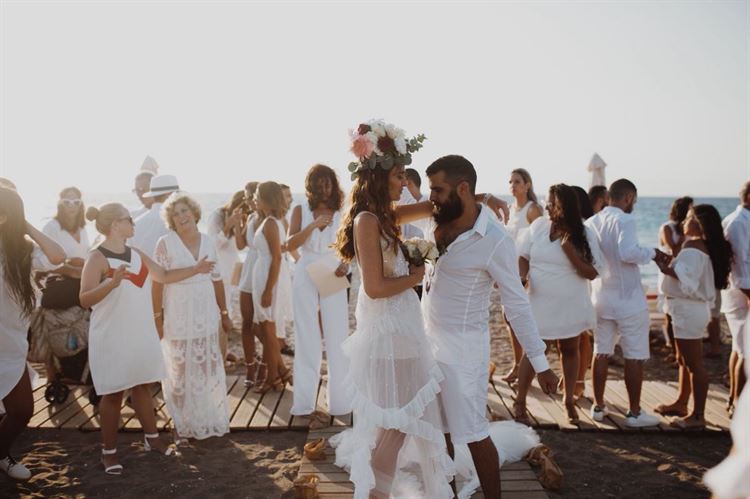 בלאגן ברודוס: חתונה לוהטת במיוחד ביוון 4