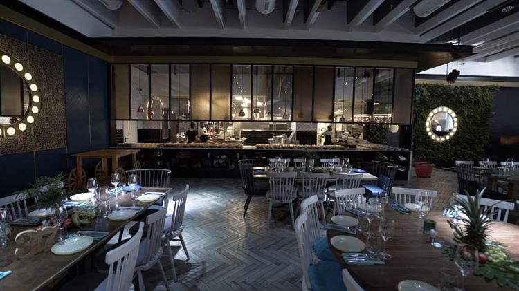 מתחם האירועים 5.91: מטבח פתוח, מנות שף וחופה על הים 2