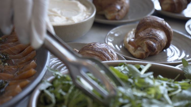 מתחם האירועים 5.91: מטבח פתוח, מנות שף וחופה על הים 4