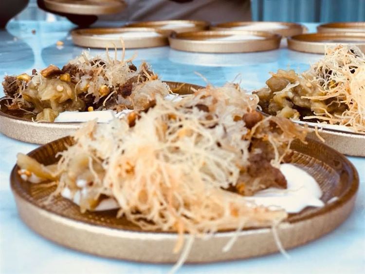 מתחם האירועים 5.91: מטבח פתוח, מנות שף וחופה על הים 7