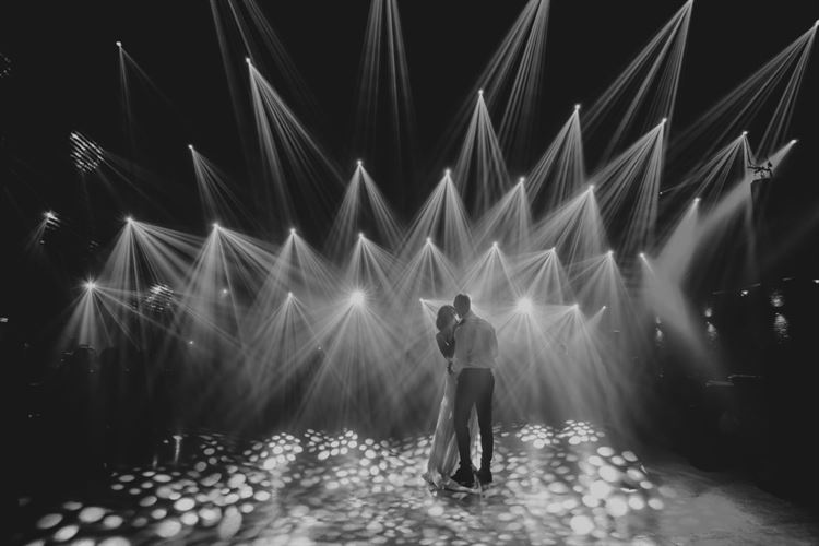 עד קצה העולם: "סייב דה דייט" מושלם בקריביים 25