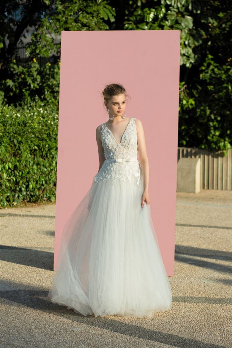 הקולקציה החדשה של נילי אבירם: שמלות כלה בלוק נטול מאמץ 10