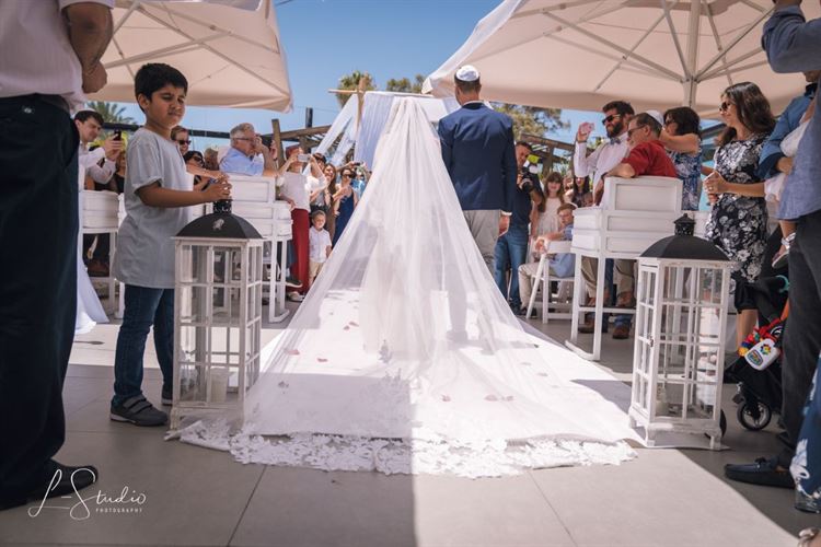 חתונת שישי בצהריים באווירה קסומה 12